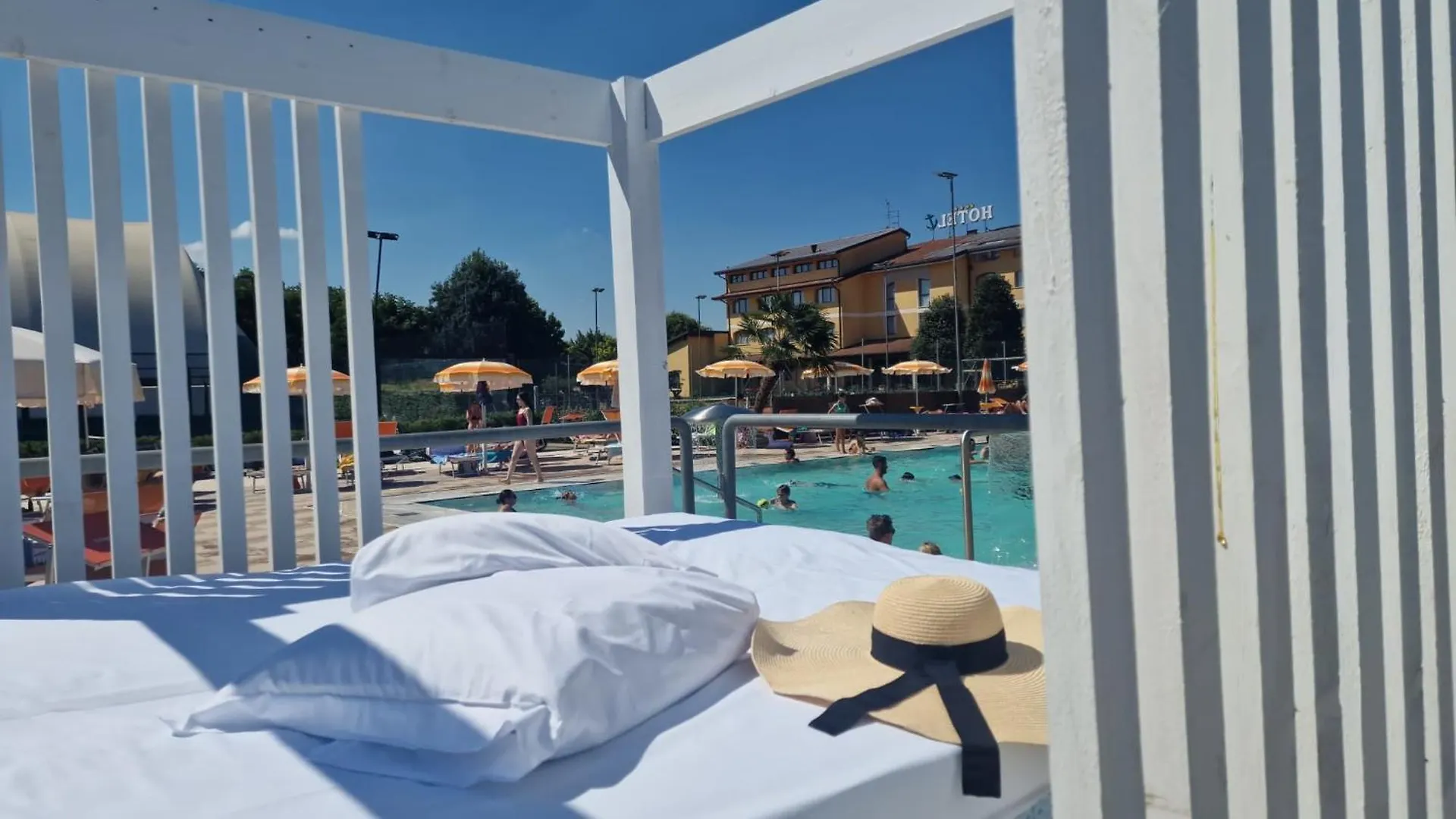 ****  Ancora Sport Resort Hotel メーオロ イタリア
