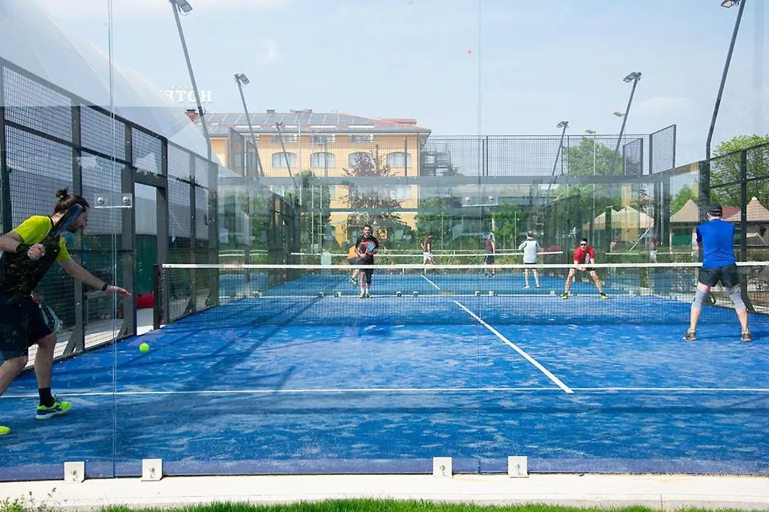 Ancora Sport Resort Hotel メーオロ 4*,  イタリア